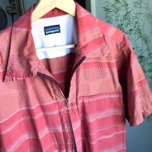 Patagonia Men’s Zipper-Front Shirt-Sleeve Shirt